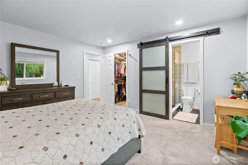 Property photo for 5421 S Roxbury Street, Seattle photo 14
