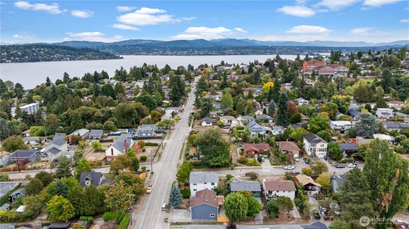 Property photo for 5421 S Roxbury Street, Seattle photo 32