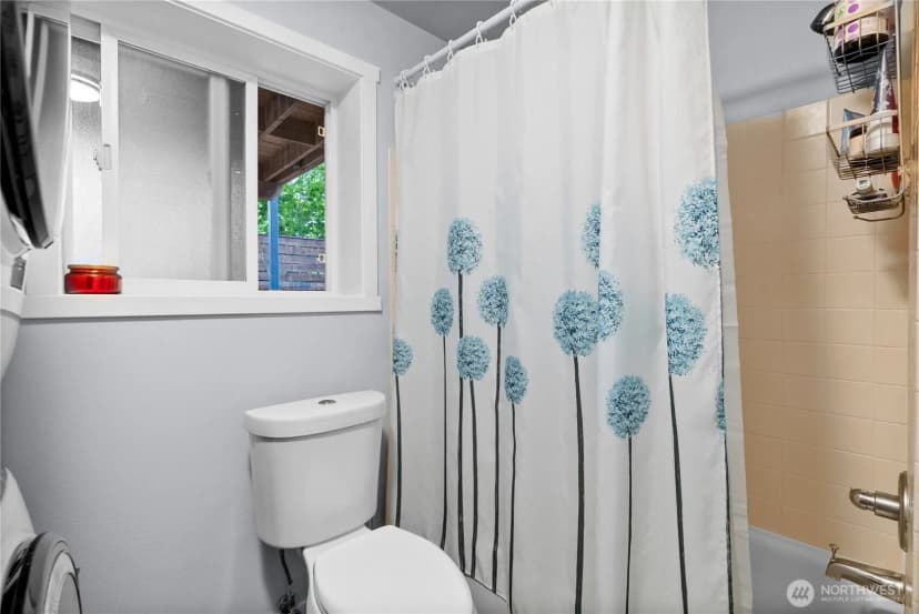 Property photo for 5421 S Roxbury Street, Seattle photo 25