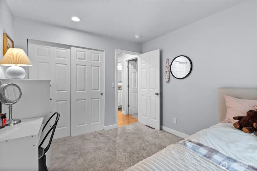 Property photo for 5421 S Roxbury Street, Seattle photo 17