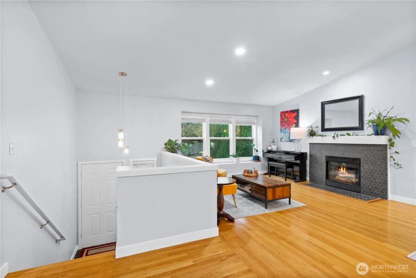 Property photo for 5421 S Roxbury Street, Seattle photo 6