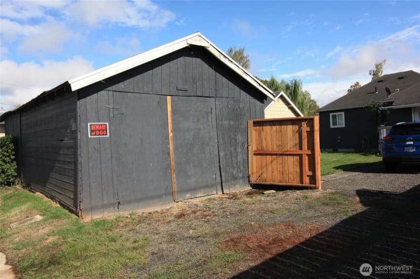 Property photo for 511 16th Avenue, Longview photo 22