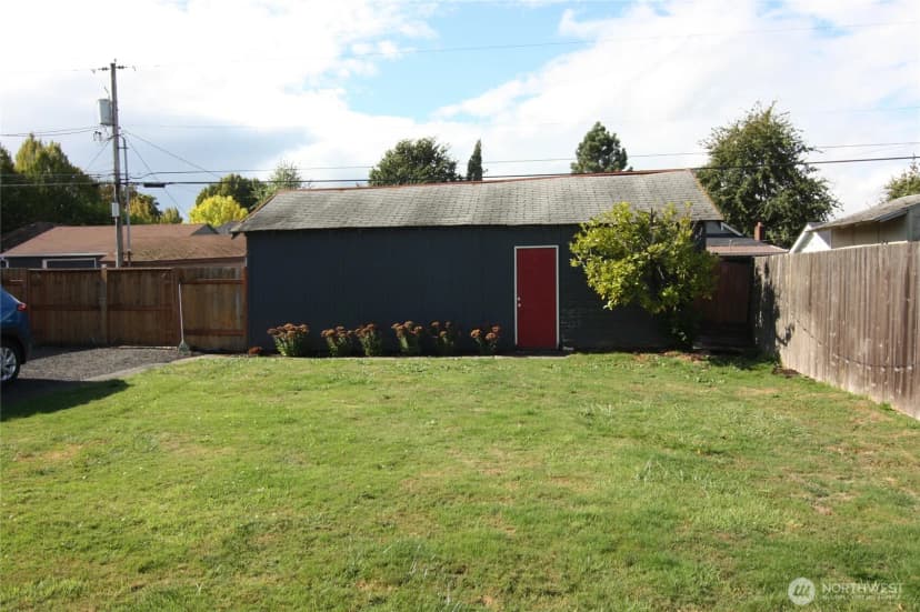Property photo for 511 16th Avenue, Longview photo 19
