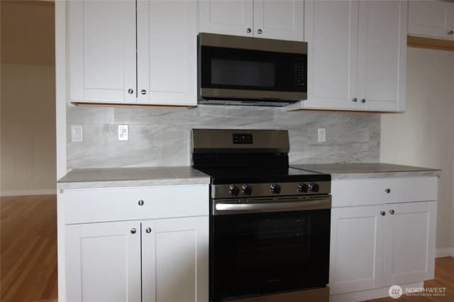 Property photo for 413 Se Roake Avenue, Castle Rock photo 4
