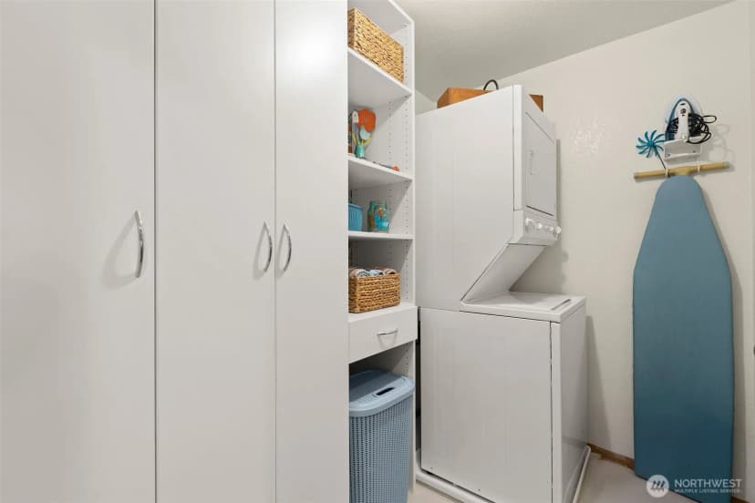 Property photo for 3055 80th Avenue Se #201, Mercer Island photo 11