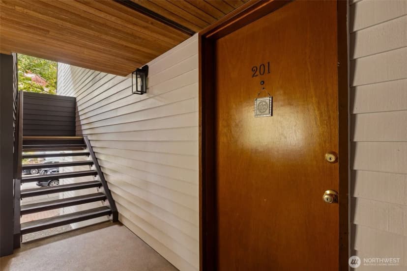 Property photo for 3055 80th Avenue Se #201, Mercer Island photo 12