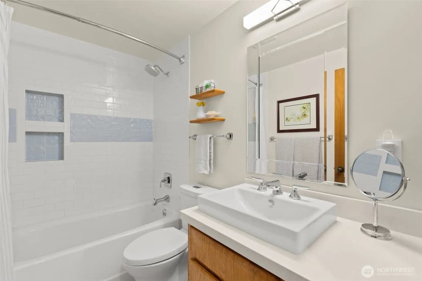 Property photo for 3055 80th Avenue Se #201, Mercer Island photo 9