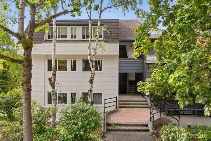 Property photo for 3055 80th Avenue Se #201, Mercer Island photo 13