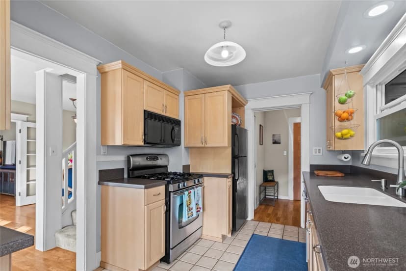 Property photo for 1717 N Cedar Street, Tacoma photo 16