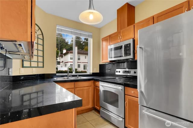 Property photo for 14902 29th Avenue W #f101, Lynnwood photo 5