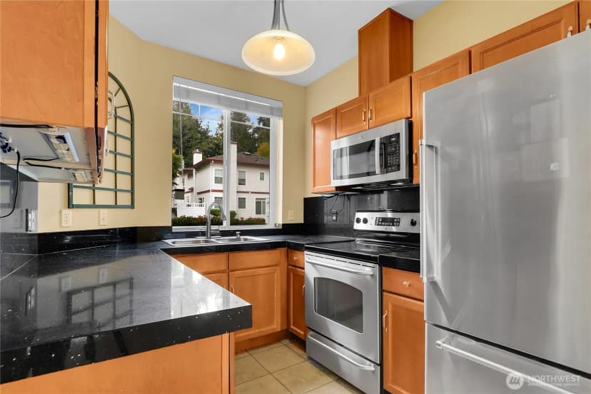 Property photo for 14902 29th Avenue W #f101, Lynnwood photo 5