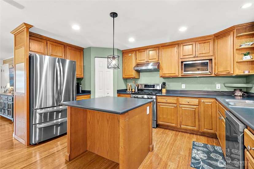 Property photo for 11812 Se 253rd Street, Kent photo 12
