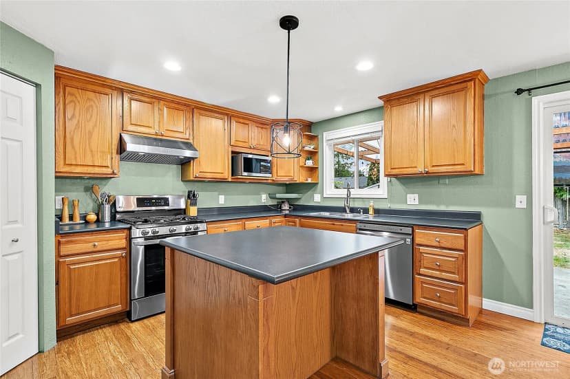 Property photo for 11812 Se 253rd Street, Kent photo 10