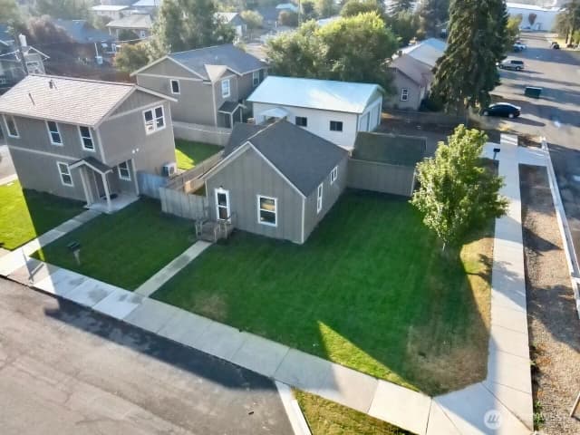 Property photo for 406 W 7th Avenue, Ellensburg photo 2