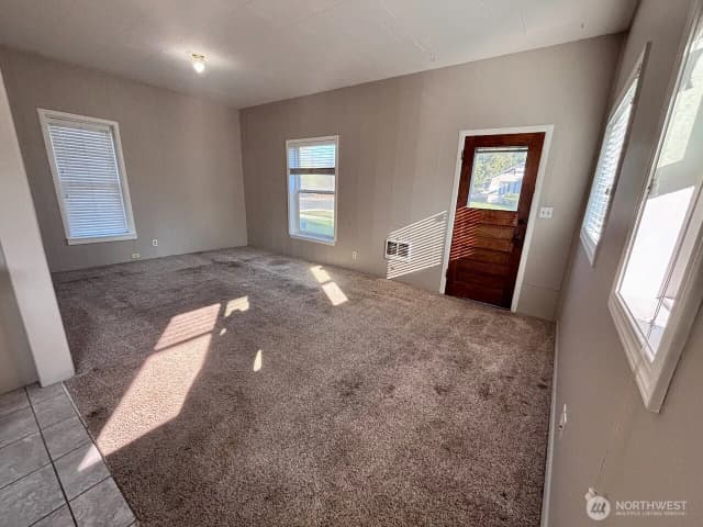 Property photo for 406 W 7th Avenue, Ellensburg photo 3