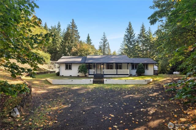 Property photo for 6836 Old Olympic Hwy Nw, Olympia photo 2