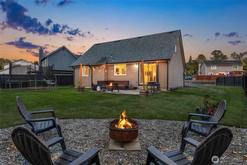 Property photo for 1659 S 245th Place, Des Moines photo 17