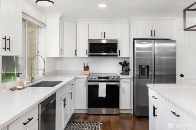 Property photo for 1659 S 245th Place, Des Moines photo 6