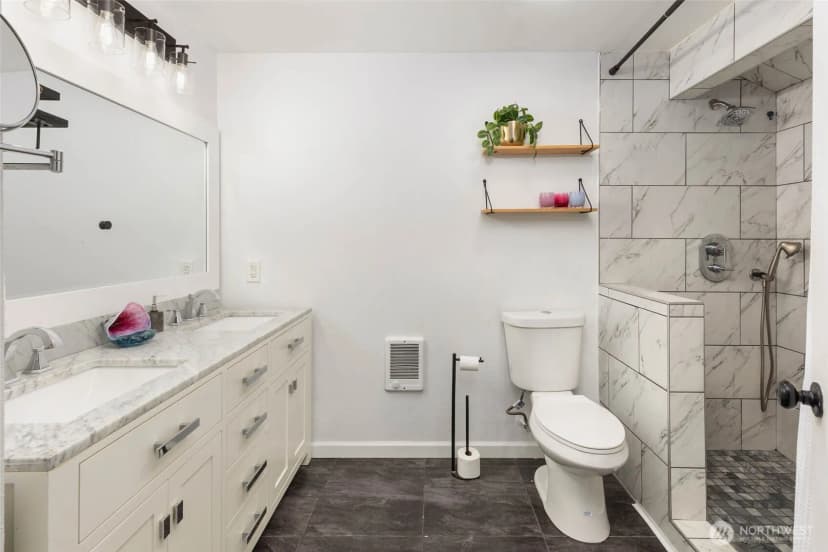 Property photo for 1659 S 245th Place, Des Moines photo 11
