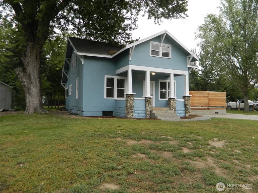 Property photo for 226 2nd Street W, Tonasket