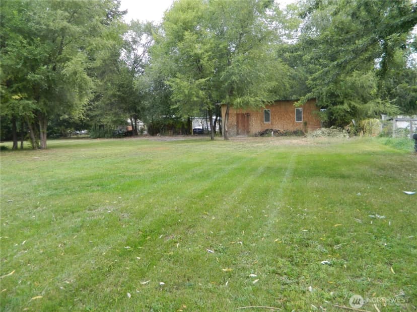 Property photo for 226 2nd Street W, Tonasket photo 3
