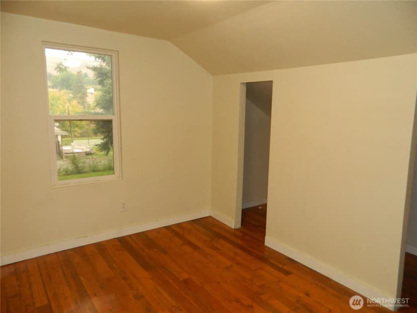 Property photo for 226 2nd Street W, Tonasket photo 20