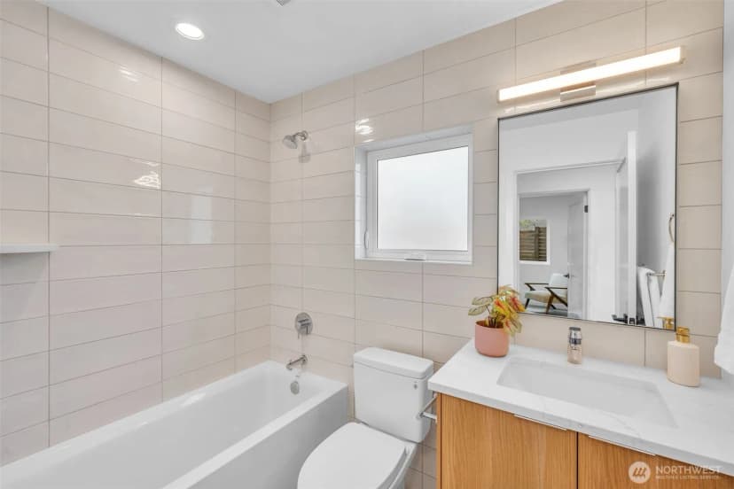 Property photo for 5640 49th Avenue Sw, Seattle photo 27