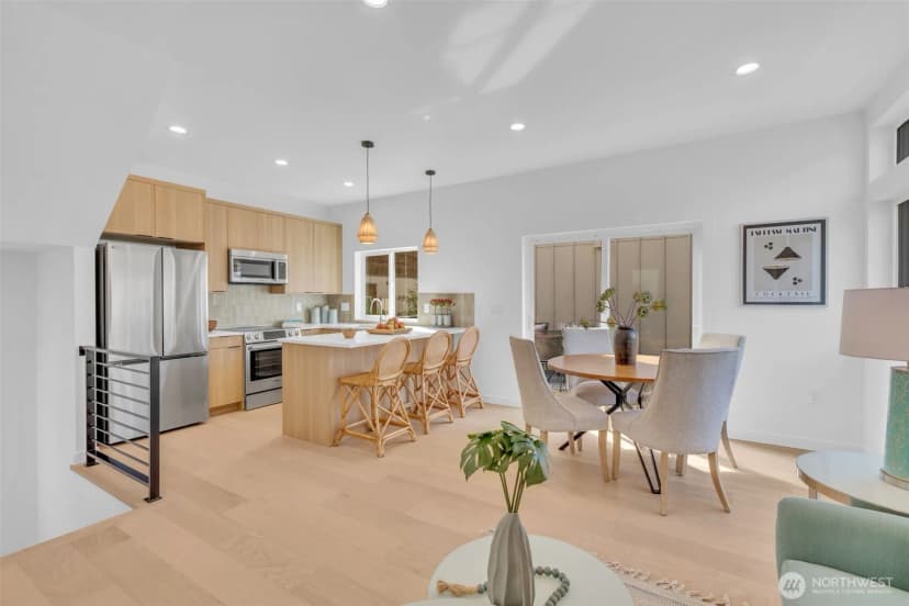 Property photo for 5640 49th Avenue Sw, Seattle photo 13