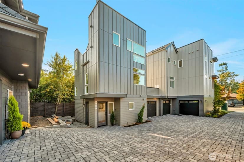 Property photo for 5640 49th Avenue Sw, Seattle