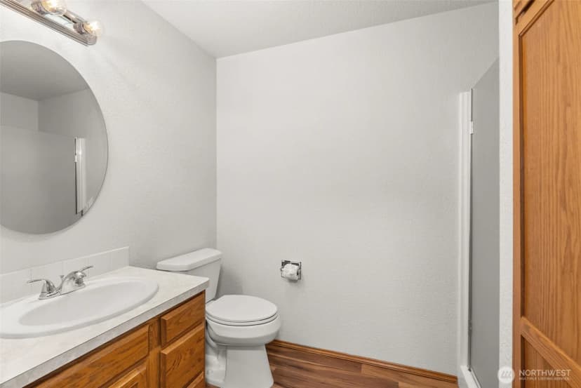 Property photo for 1222 Searle Drive, Centralia photo 16