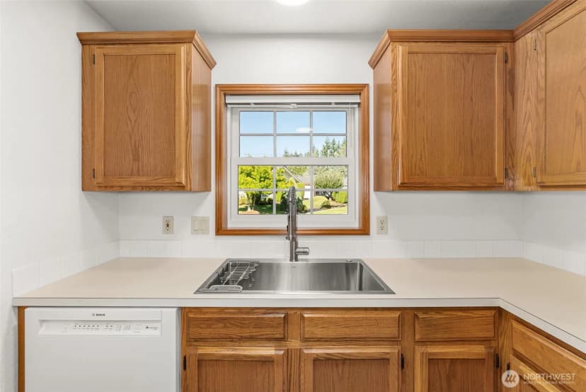 Property photo for 1222 Searle Drive, Centralia photo 11