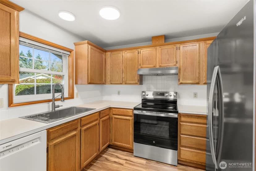Property photo for 1222 Searle Drive, Centralia photo 10