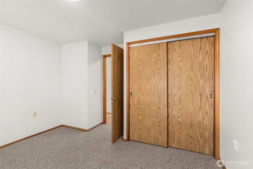 Property photo for 1222 Searle Drive, Centralia photo 19