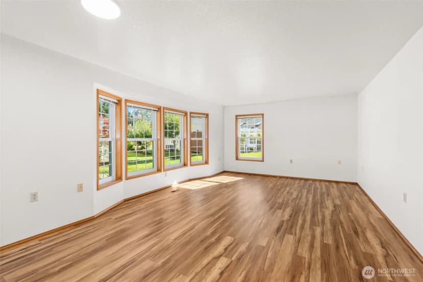Property photo for 1222 Searle Drive, Centralia photo 7