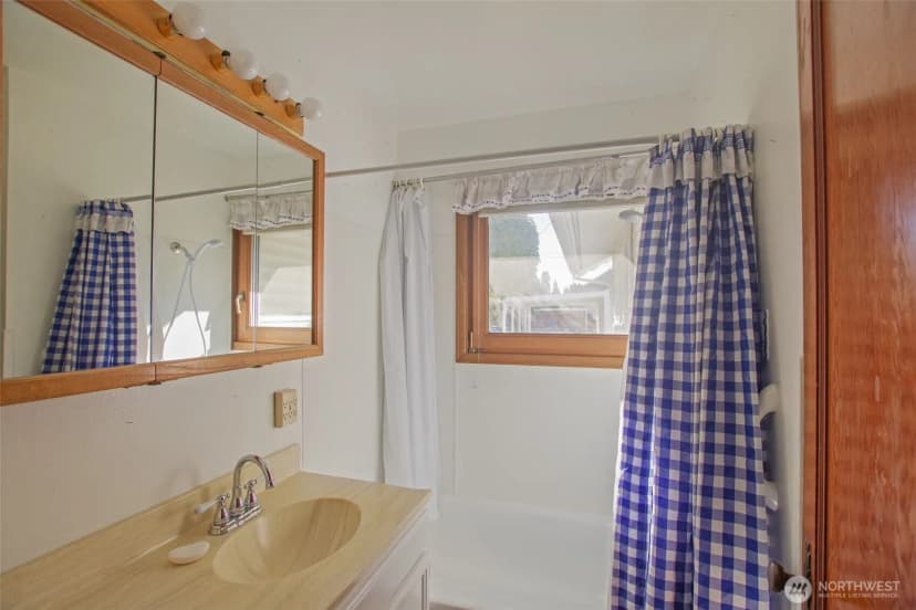 Property photo for 4612 N 30th Street, Tacoma photo 8