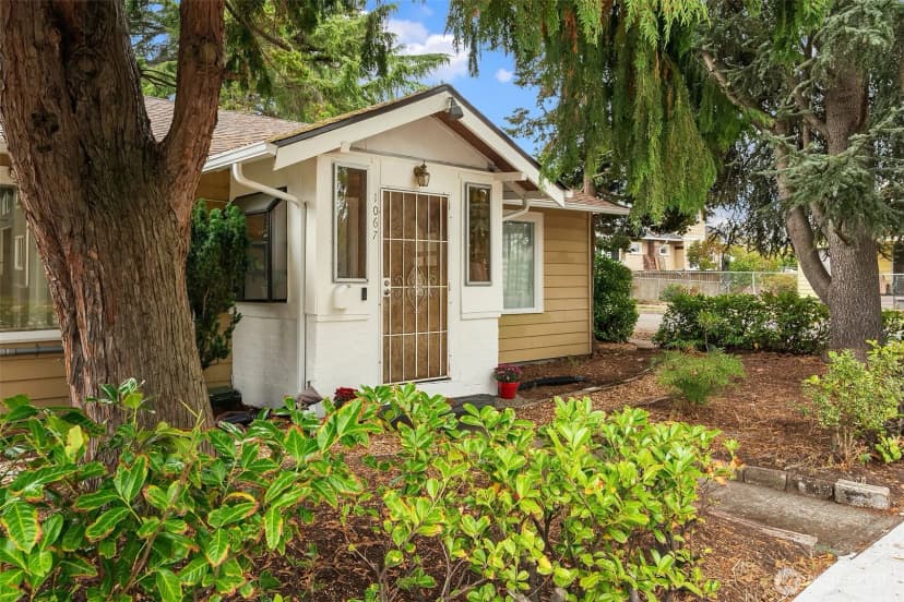 Property photo for 1067 E 34th Street, Tacoma photo 2