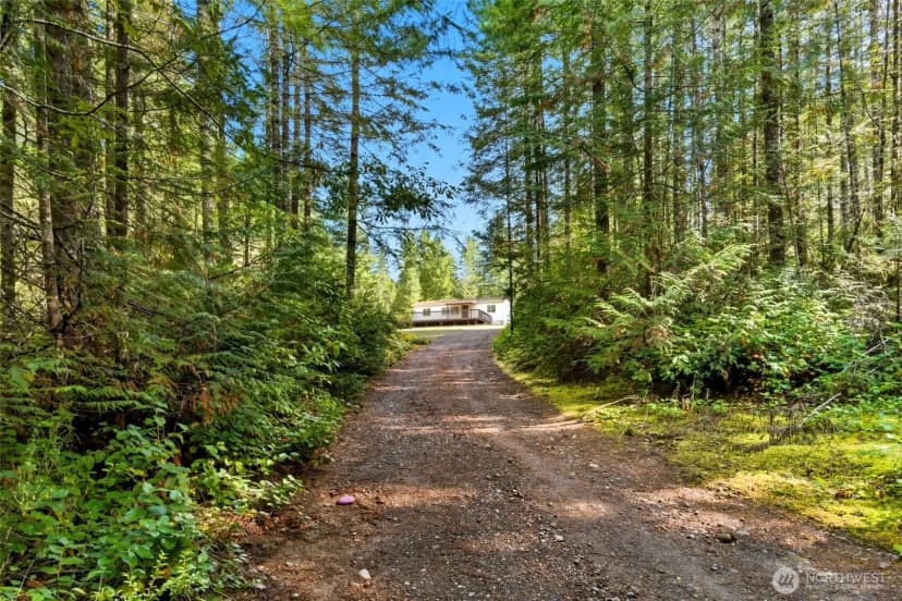 Property photo for 2930 Legend Lane Nw, Seabeck photo 6