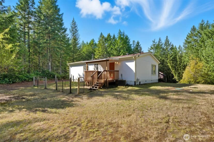 Property photo for 2930 Legend Lane Nw, Seabeck photo 12
