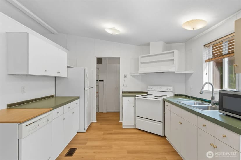 Property photo for 2930 Legend Lane Nw, Seabeck photo 23