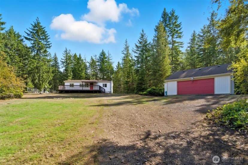 Property photo for 2930 Legend Lane Nw, Seabeck photo 5