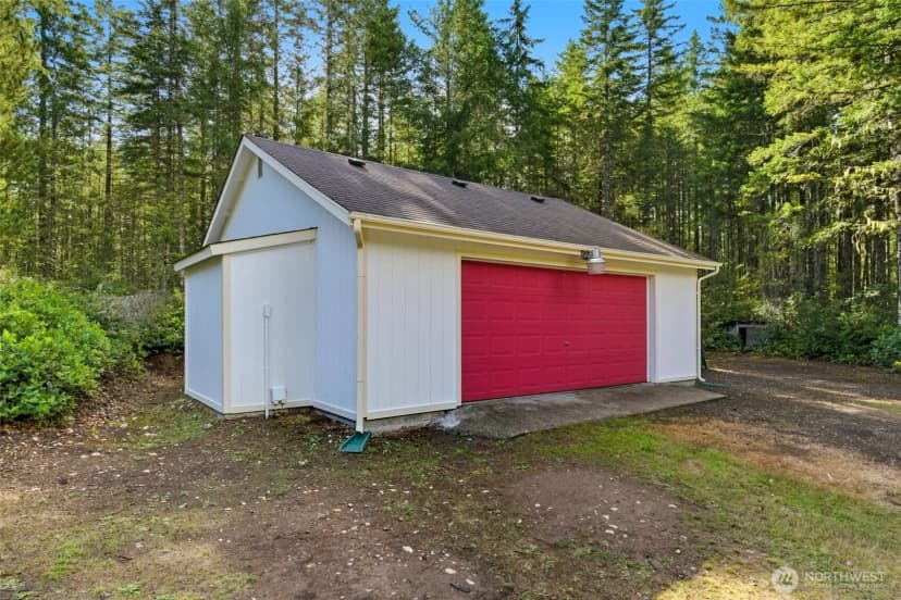 Property photo for 2930 Legend Lane Nw, Seabeck photo 9