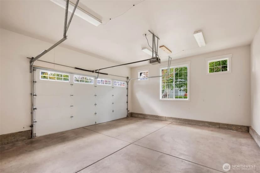 Property photo for 7849 Greenview Drive Ne, Lacey photo 35