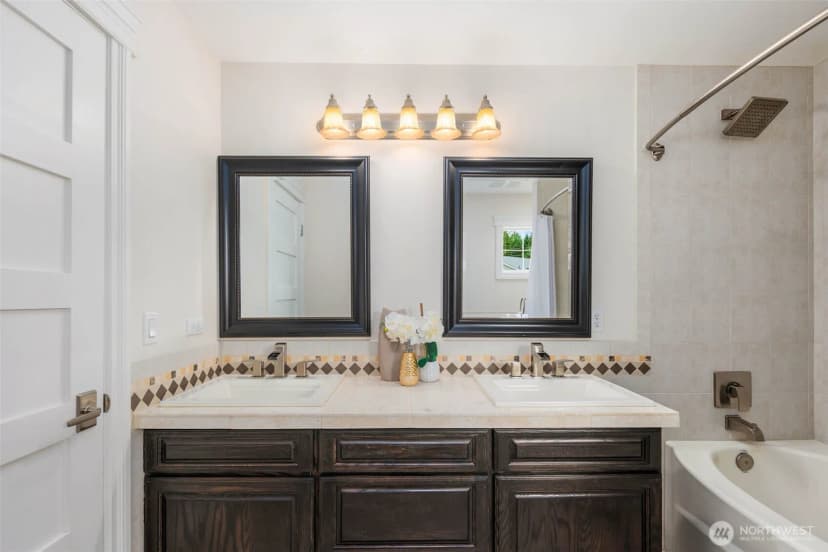 Property photo for 7849 Greenview Drive Ne, Lacey photo 21