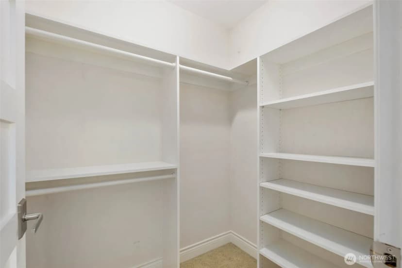 Property photo for 7849 Greenview Drive Ne, Lacey photo 25
