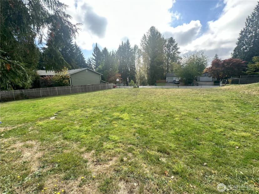 Property photo for 10419 46th Place Se, Lake Stevens photo 6