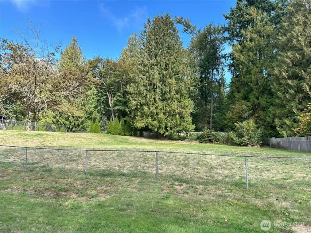 Property photo for 10419 46th Place Se, Lake Stevens photo 5
