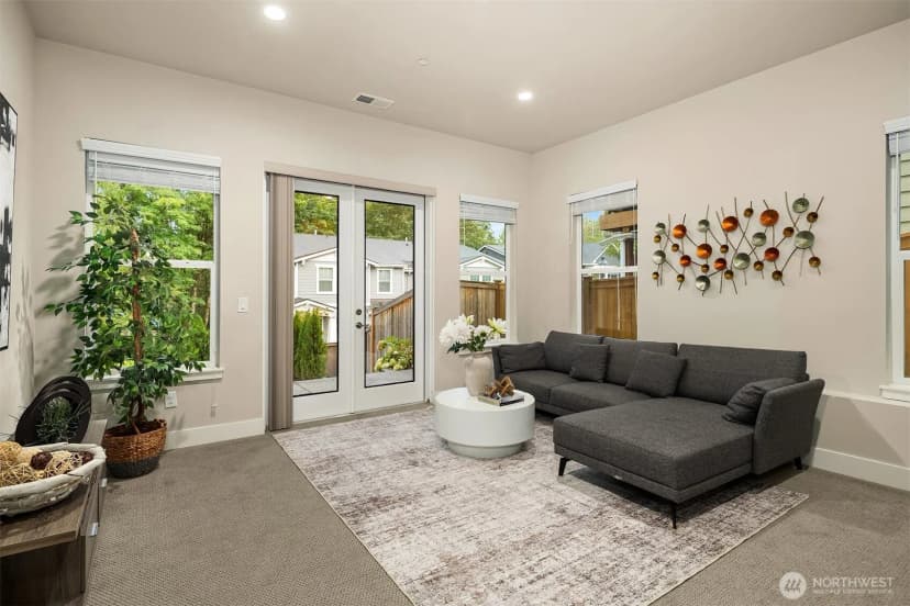 Property photo for 844 224th Avenue Ne, Sammamish photo 34