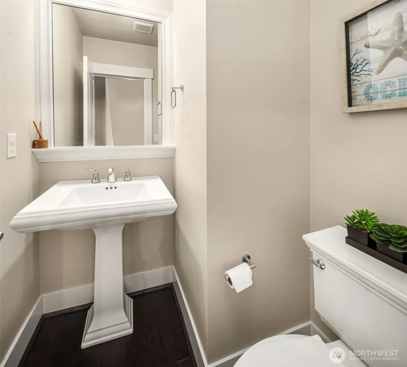 Property photo for 844 224th Avenue Ne, Sammamish photo 16