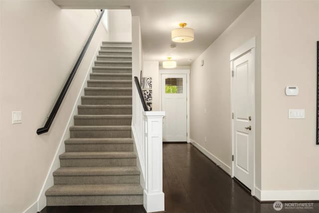 Property photo for 844 224th Avenue Ne, Sammamish photo 5