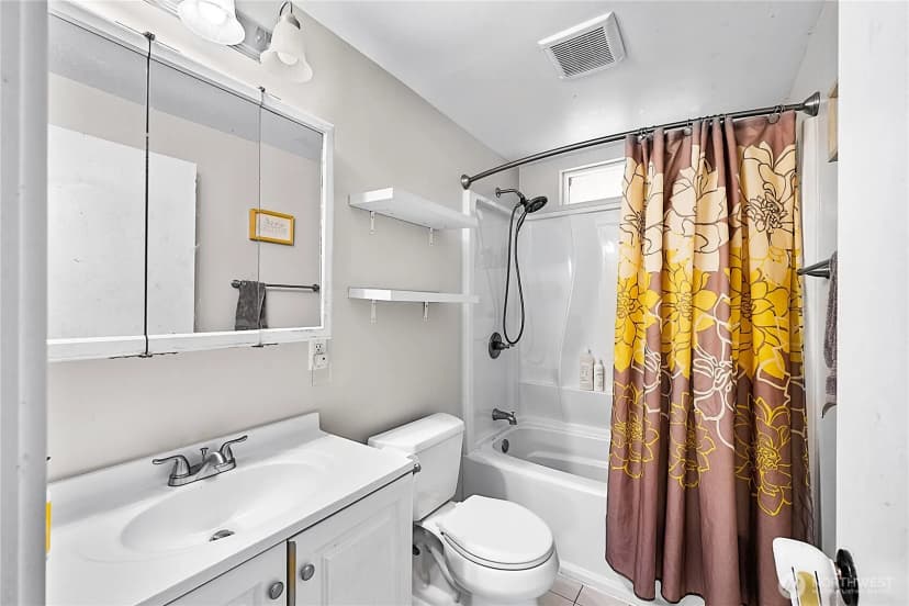 Property photo for 3915 L Avenue, Anacortes photo 14